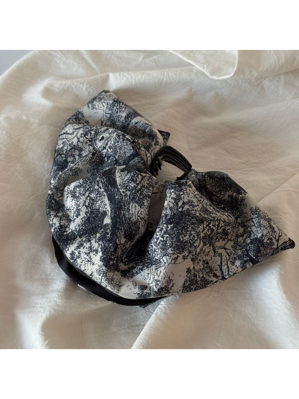 Beau - Vintage Print Layered Bow Hair Claw Clip