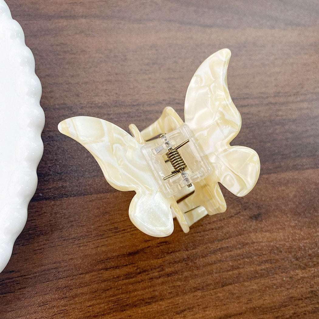 Beau - Simple Butterfly Shaped Claw Clip