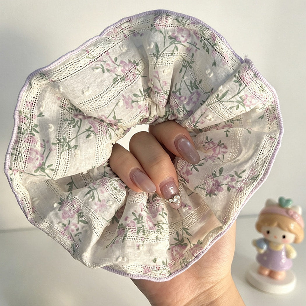 Gifty - Muted Floral Print Double Layer Scrunchie