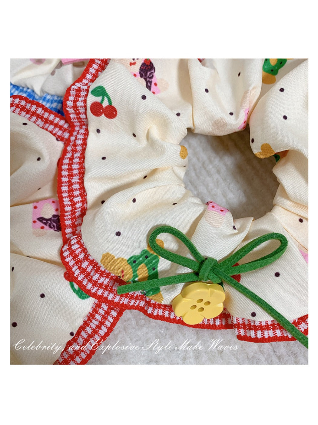 Gifty - Red Blue Button Hair Ring