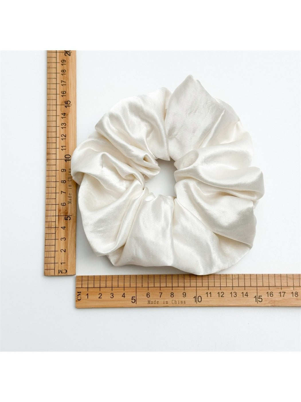 Gifty - Elegant Colorful Satin Hair Scrunchie
