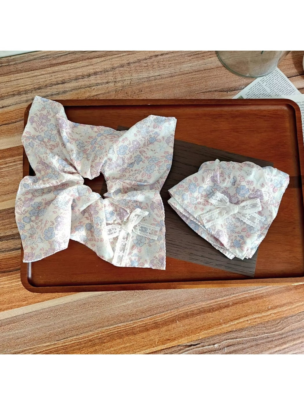 Gifty - Dreamy Floral Polyester Fabric Bow Scrunchie