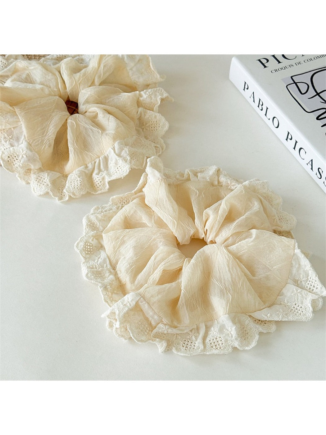 Gifty - Cream Apricot Lace Hair Tie