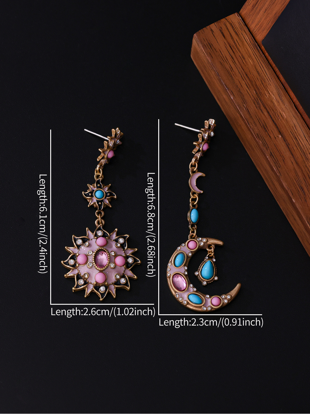 Earedge - Retro Sun and Moon Dangle Stud Earrings