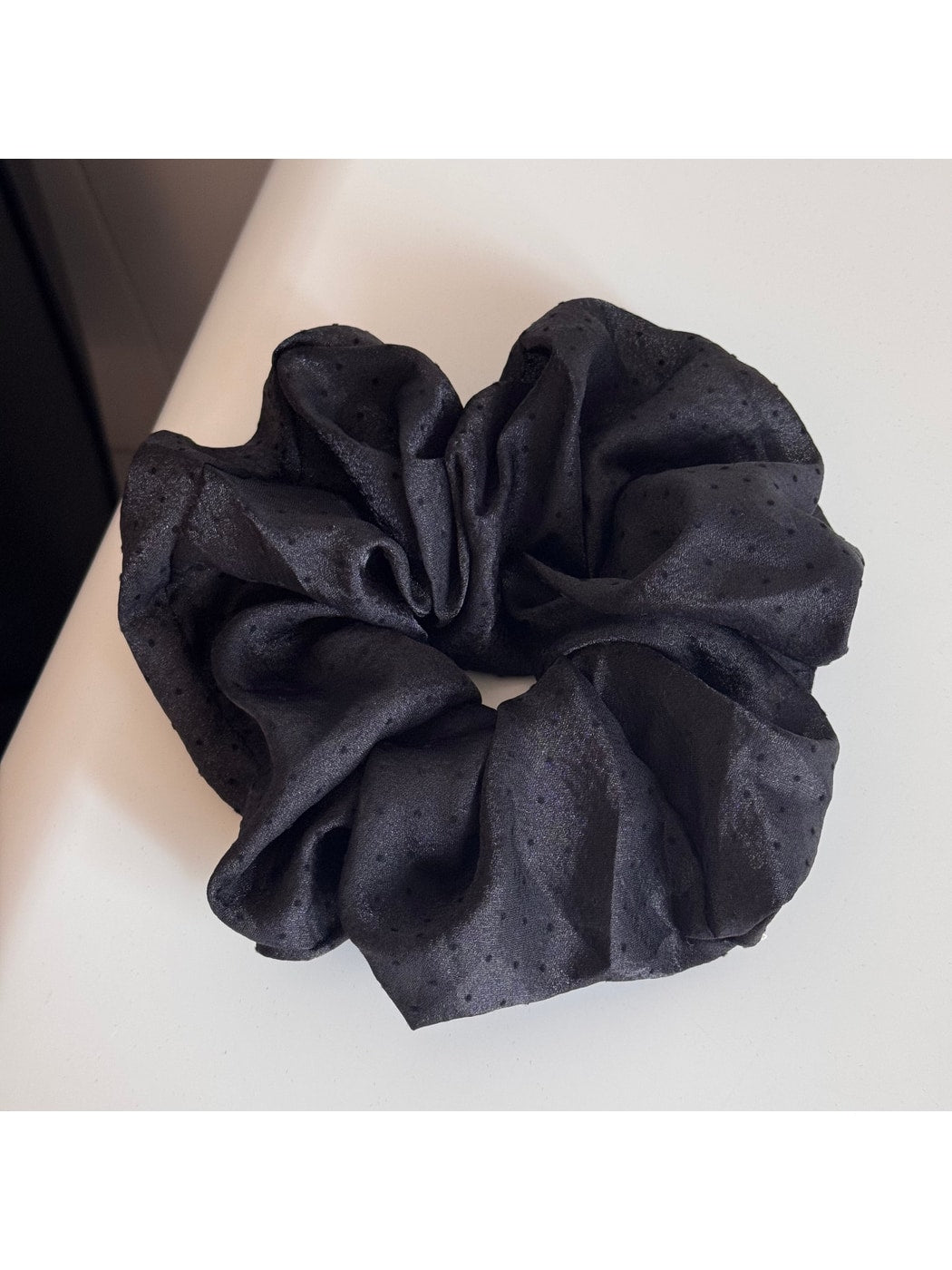 Gifty - Ruched Polka Dot Polyester Scrunchie