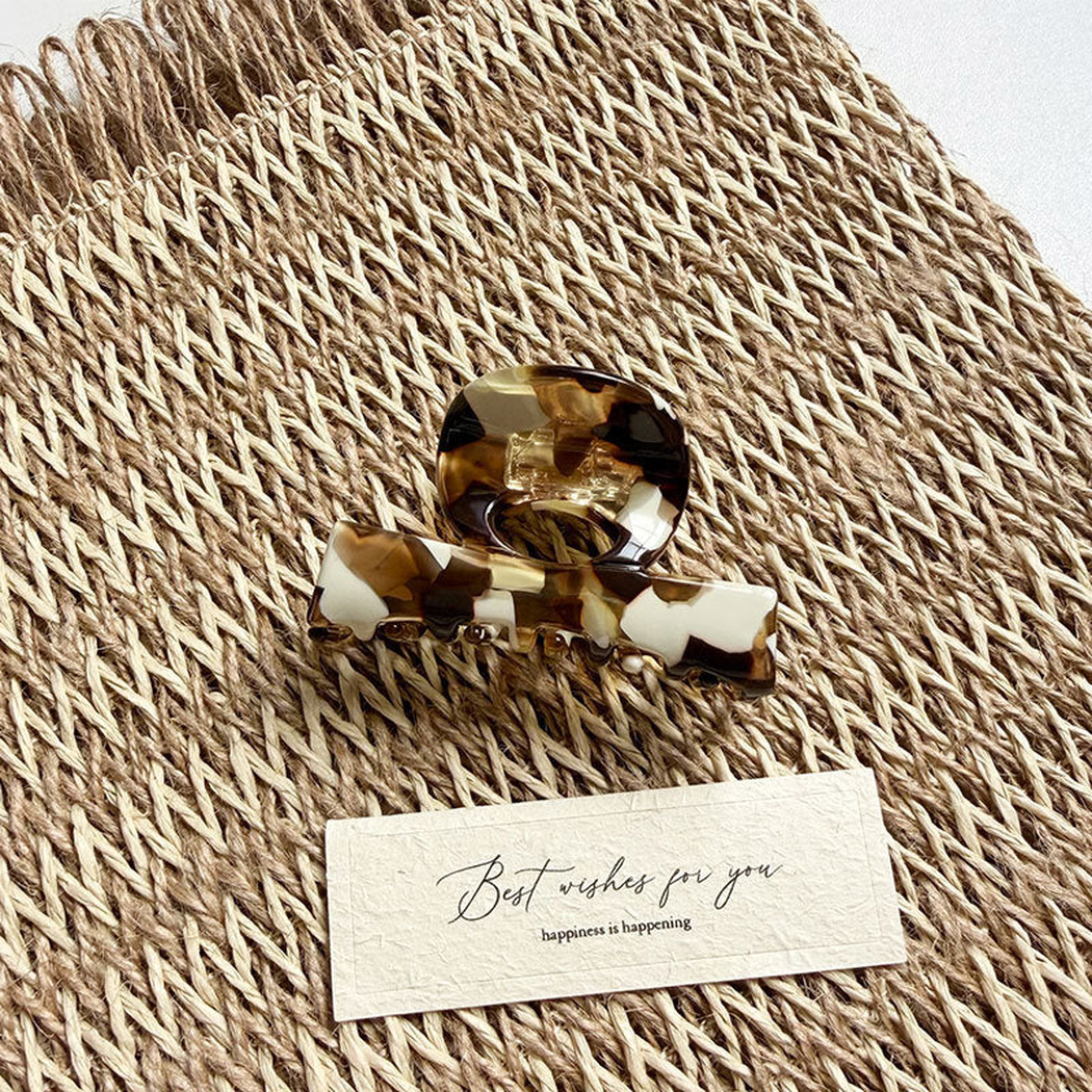 Beau - Abstract Pattern Rounded Hair Claw