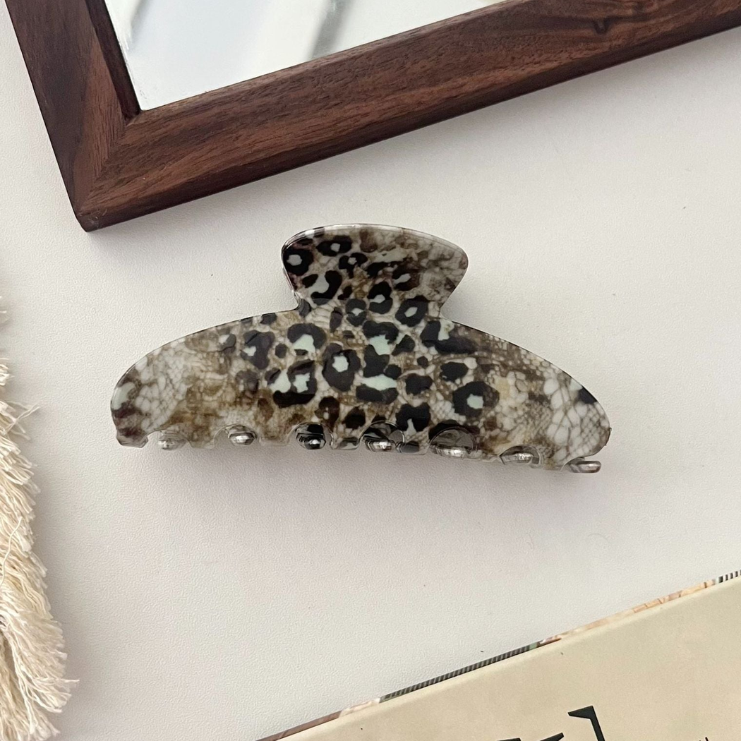 Beau - Leopard Floral Rounded Hair Claw