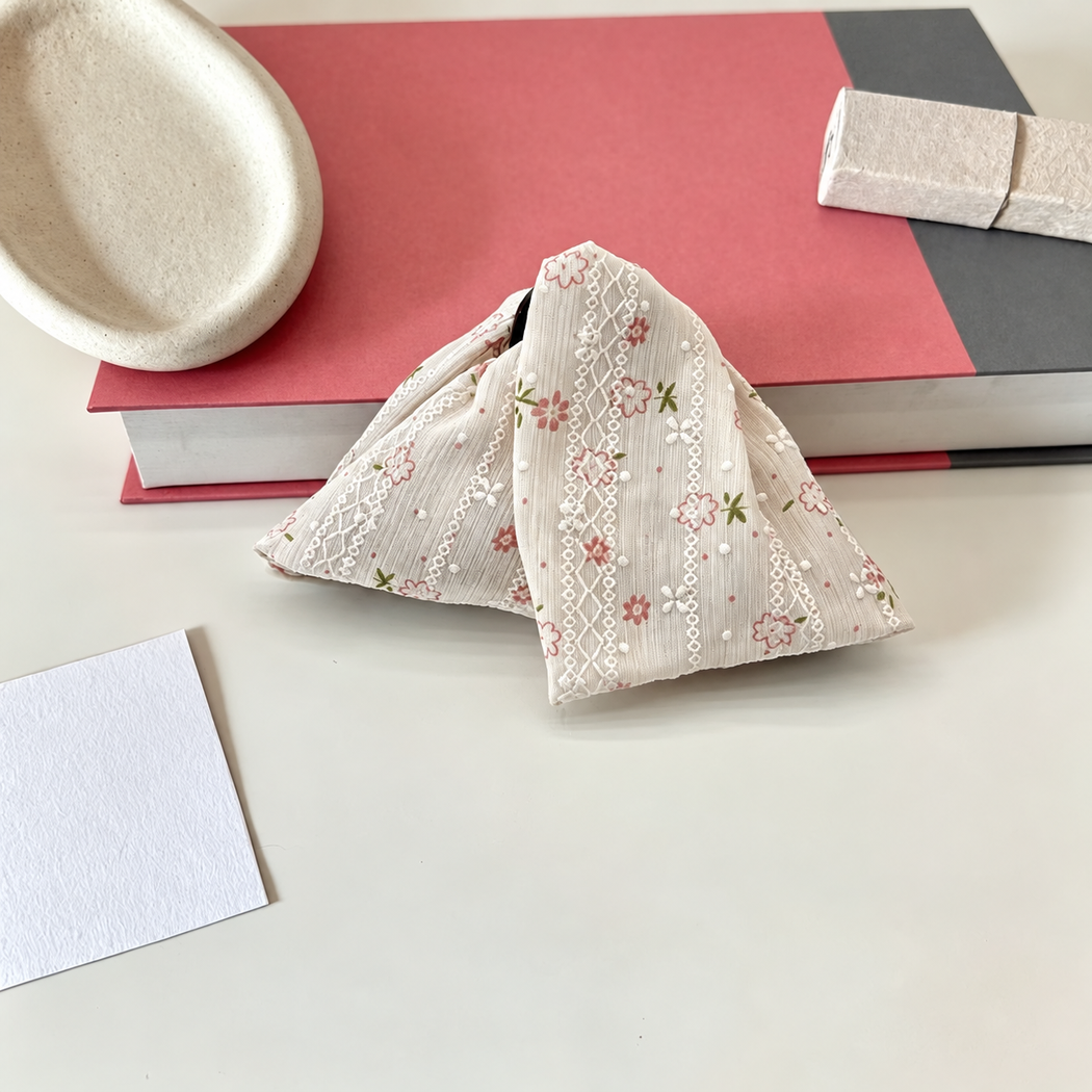 Beau - Floral Sheer Triangular Hair Claw