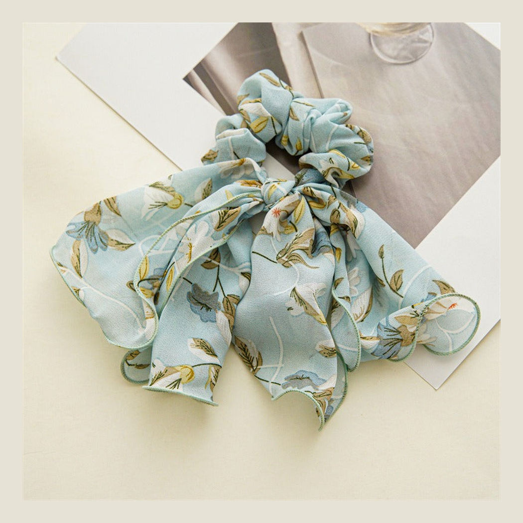 Gifty - Floral Overlock-Edge Ribbon Scrunchie