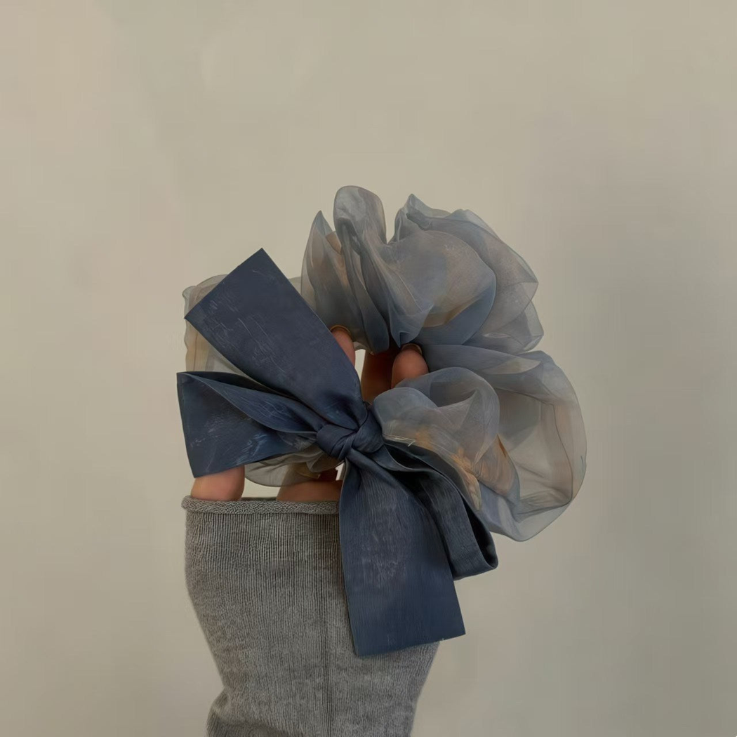 Gifty - Two-Tone Blue Wide-Bow Scrunchie