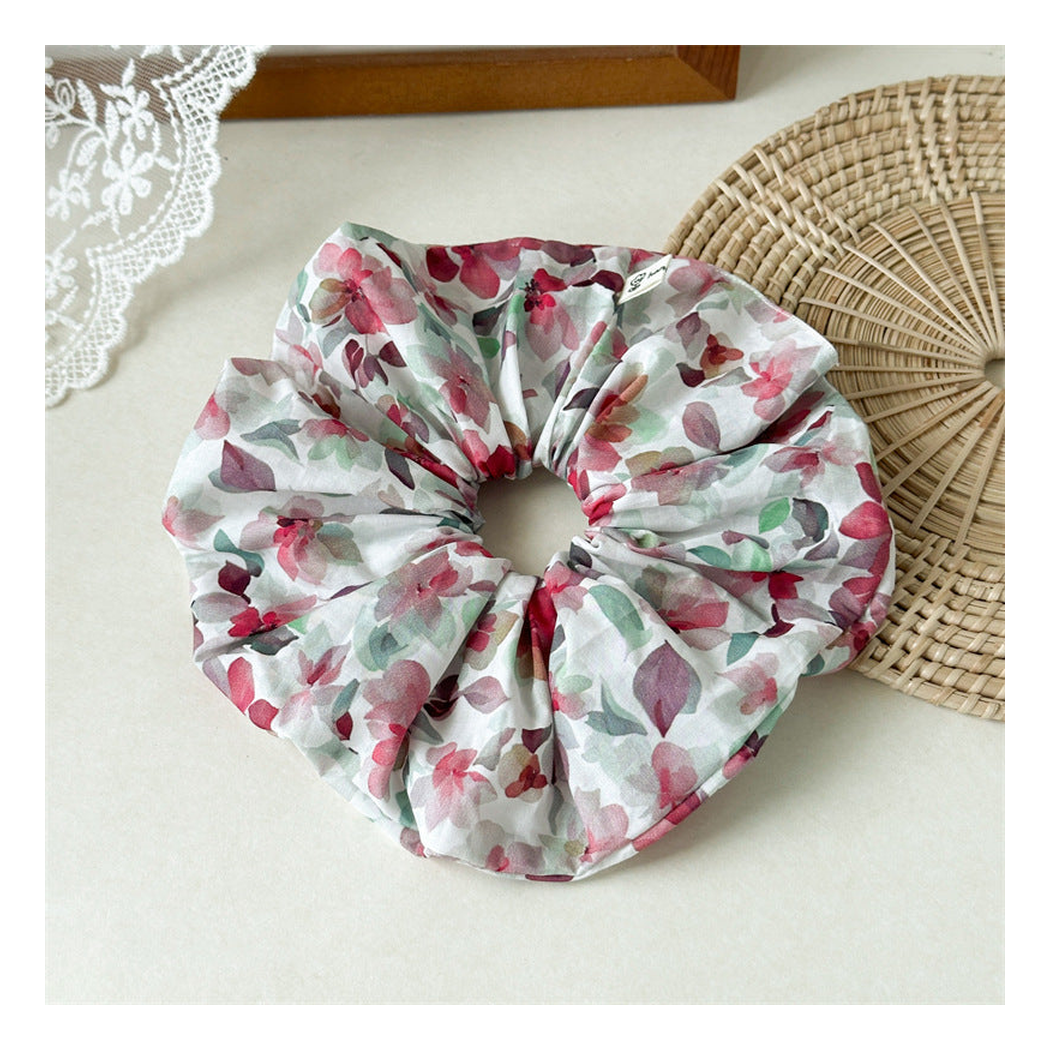 Gifty - Watercolor Floral Deep-Pleat Scrunchie