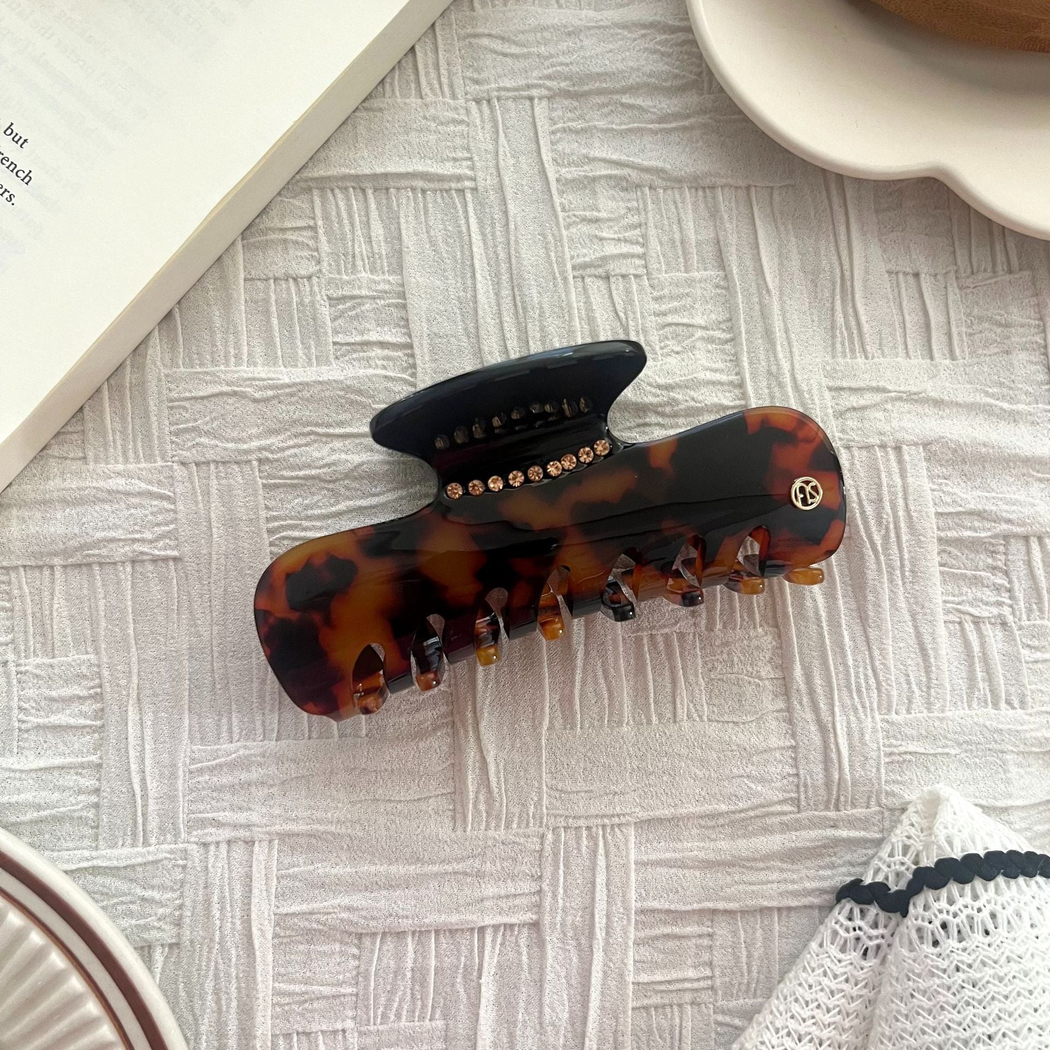 Beau - Mottled Pattern Elongated Rectangular Hair Claw