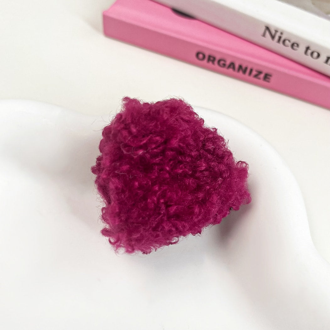 Beau - Fresh Fuzzy Triangle Claw Clip