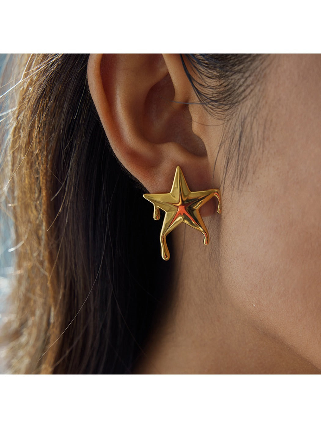 Earedge - Delicate Star Shaped Earrings