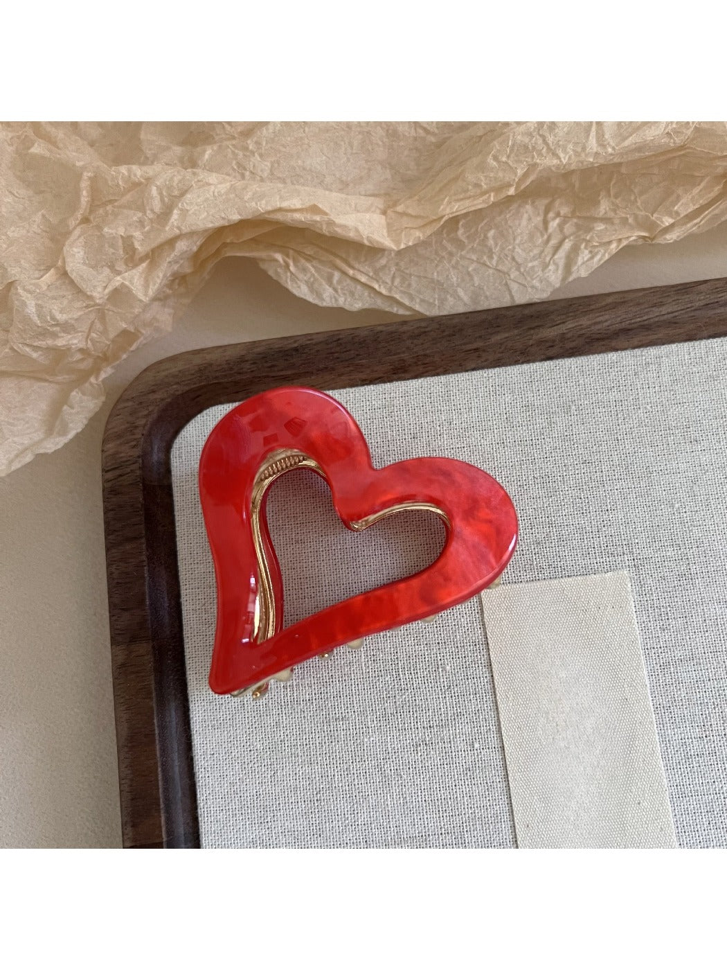 Beau - Premium Heart-Shaped Hair Clip