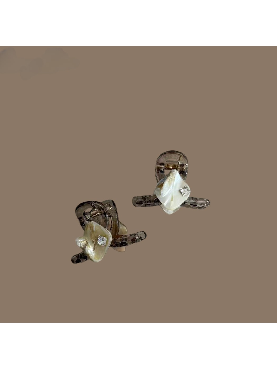 Beau - Geometric Mixed Material Side Hair Claw Clip