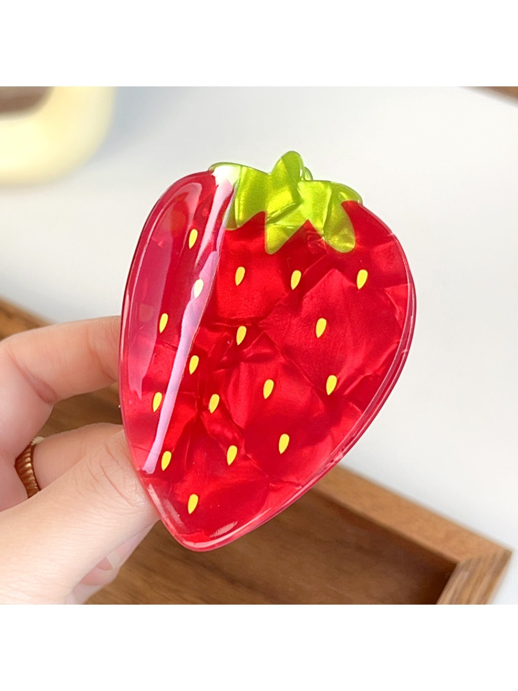 Beau - Strawberry-Shaped Hair Clip