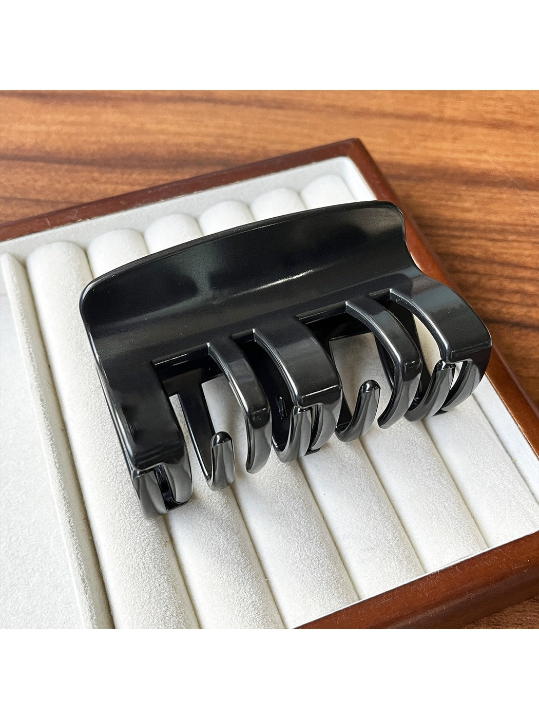 Beau - Minimal Geometric Women's Claw Hair Clip