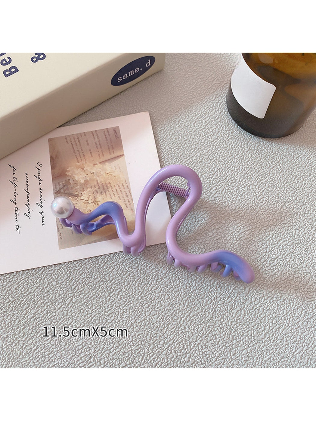 Beau - Gradient Cutout Butterfly Alloy Hair Claw Clip