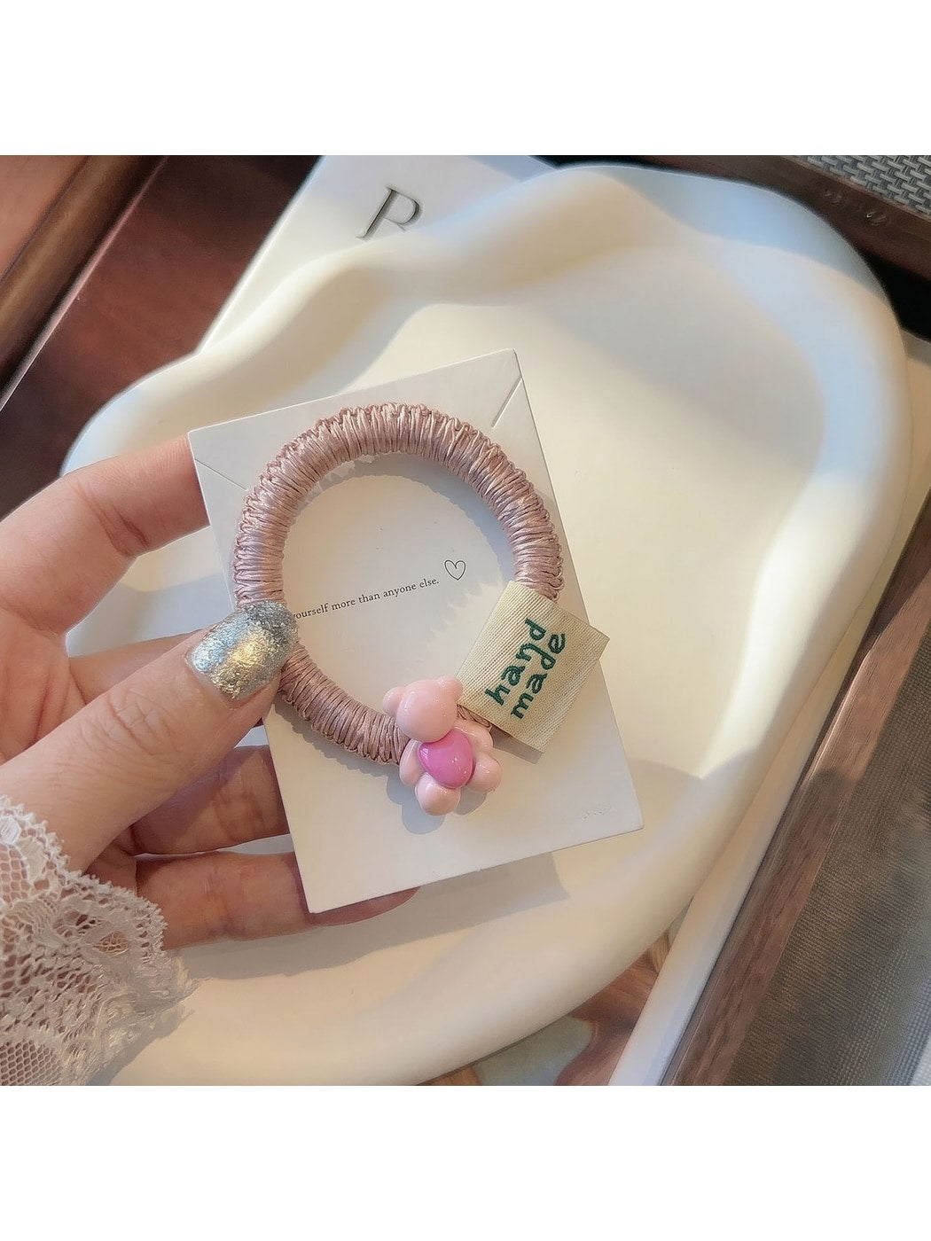 Gifty - Cute Bear Accent Hair Tie