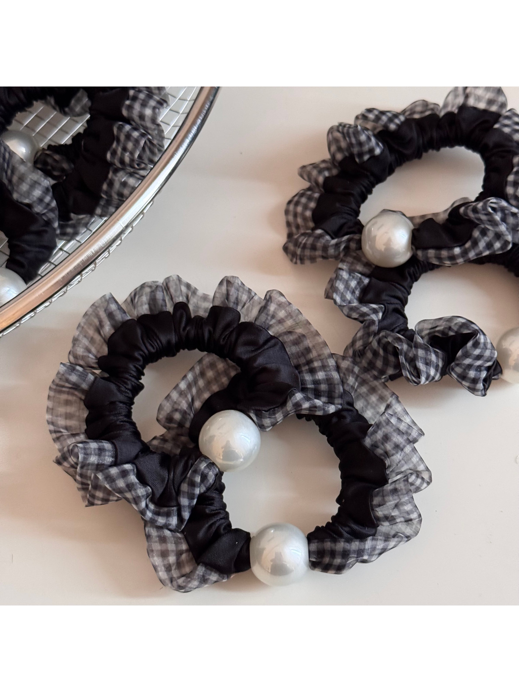 Gifty - High Stretch Plaid Ruffled Scrunchie