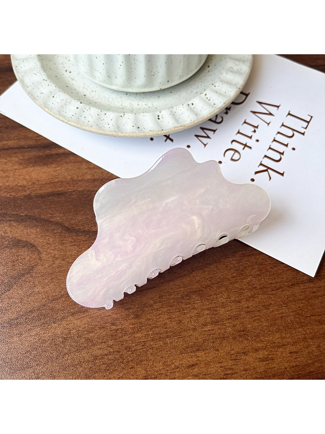 Beau - Glossy Cloud Form Acrylic Hair Claw Clip