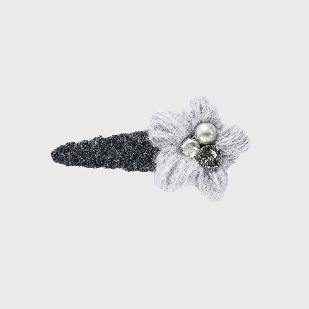 Beau - Sweet Style Flower Accent Hair Clip