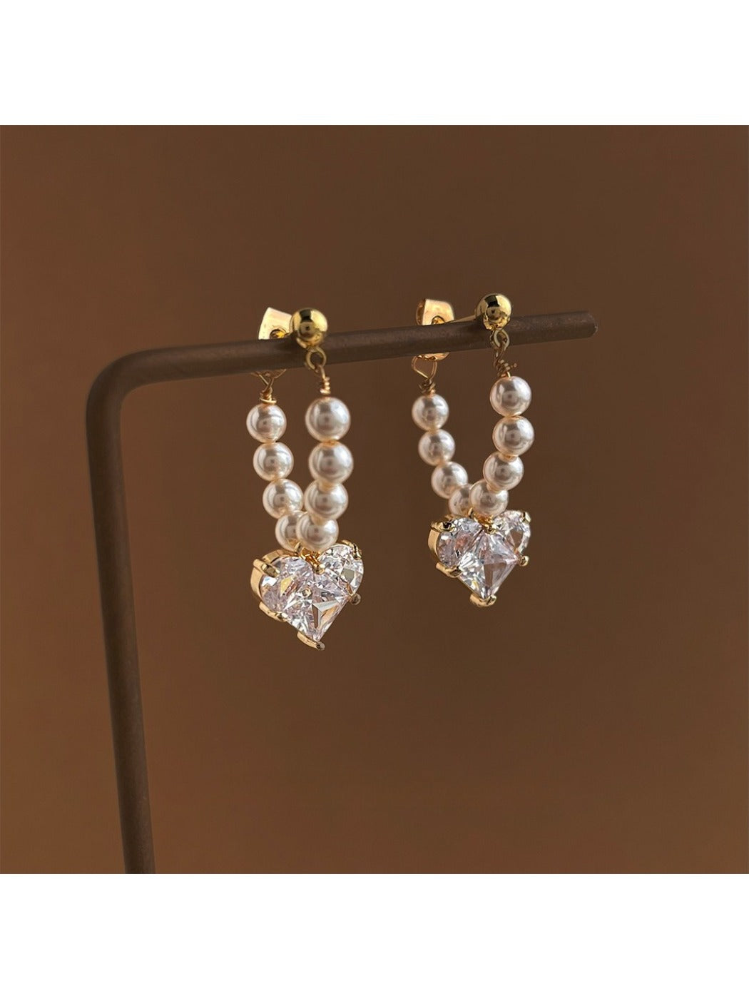 Earedge - Minimalist Heart Shaped Earrings