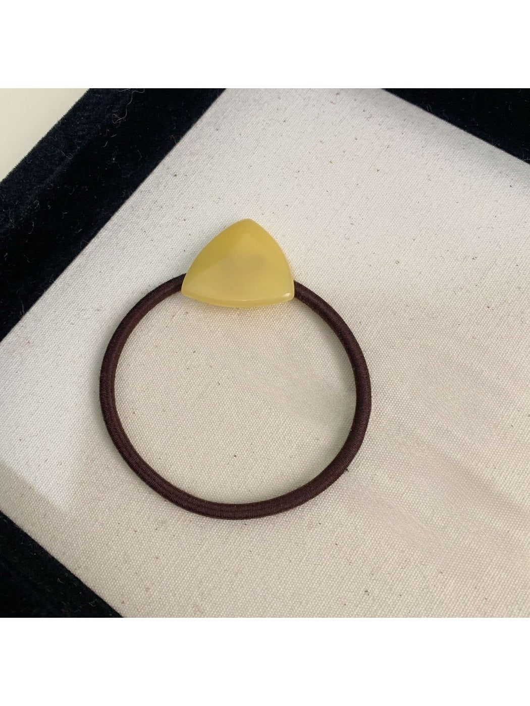 Gifty - Geometric Triangle Accent Hair Tie