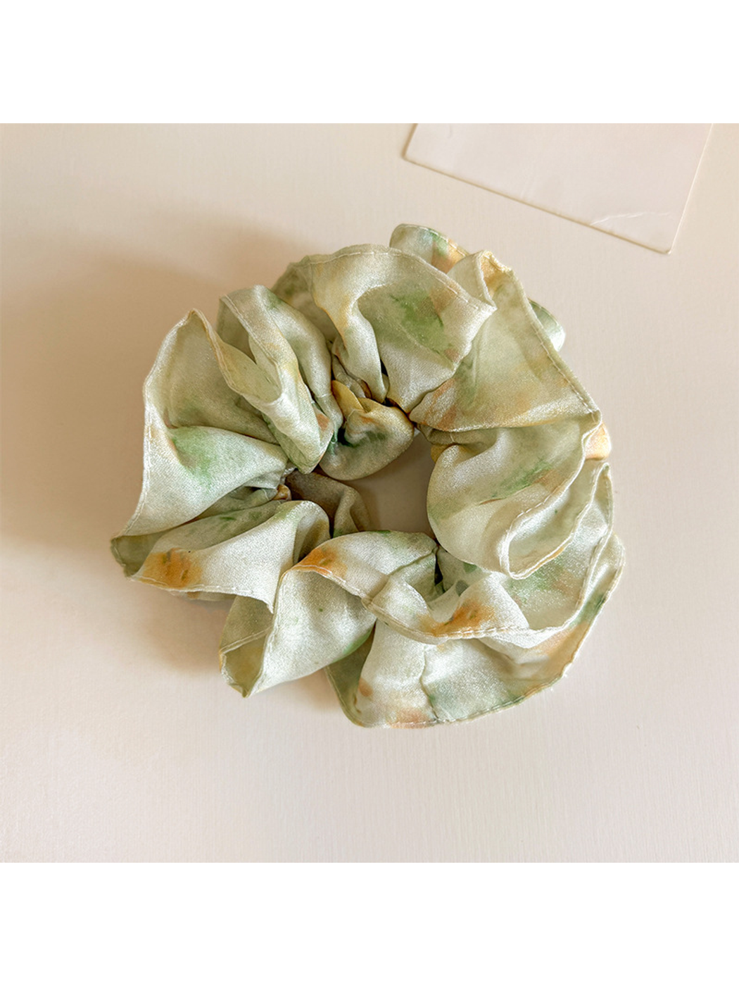 Gifty - Ink Wash Floral Print Scrunchie