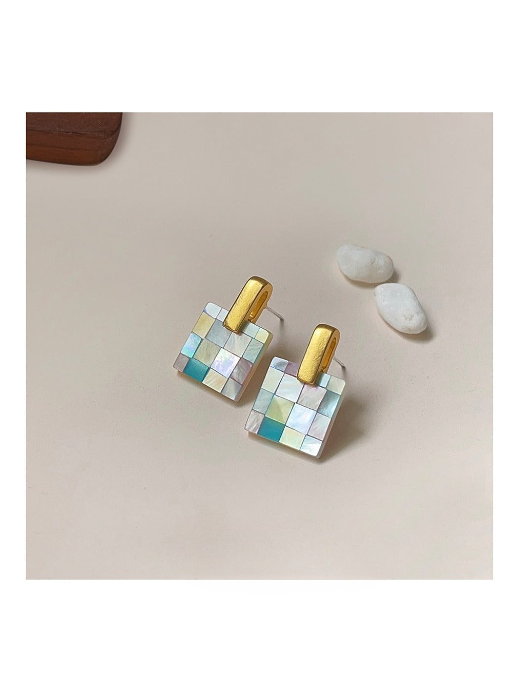 Earedge - Elegant Resin Geometric Earrings