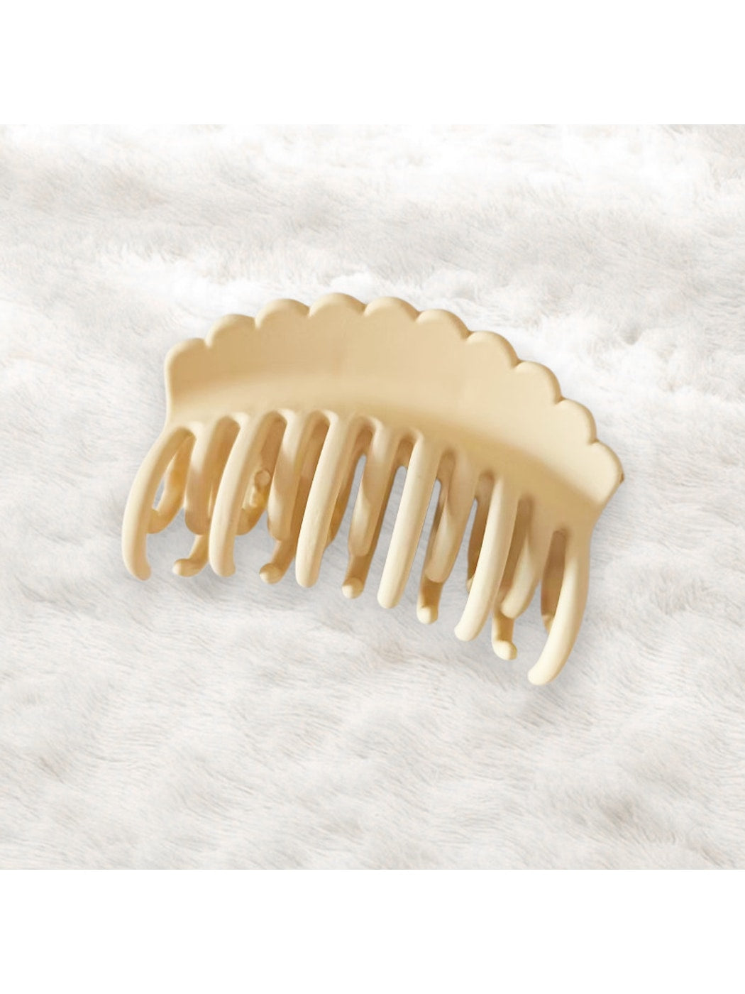 Beau - Wave Design Plastic Large Tooth Claw Clip