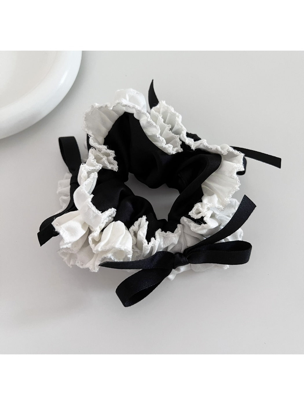 Gifty - Ballet Lace Bow Satin Hair Tie
