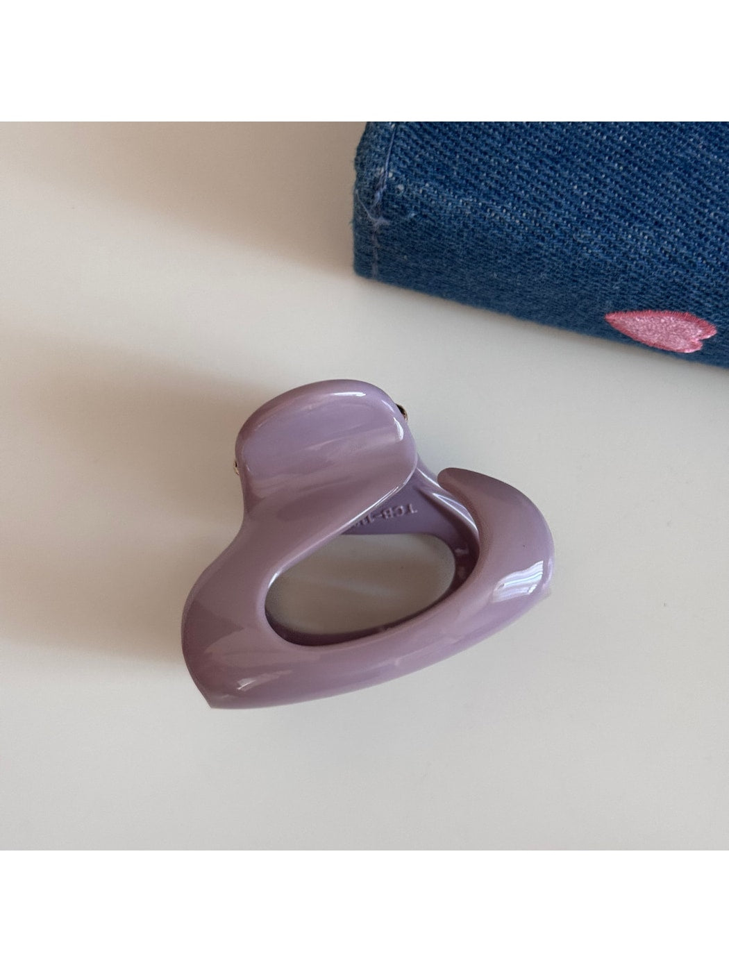 Beau - Glossy Irregular Open Design Hair Claw Clip