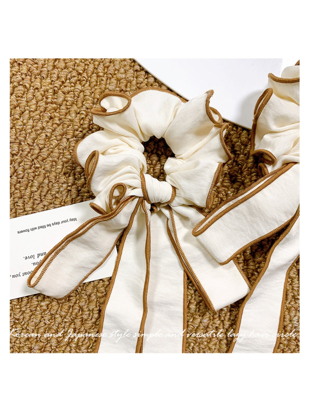 Gifty - Elegant Beige Scrunchie with Khaki Trim