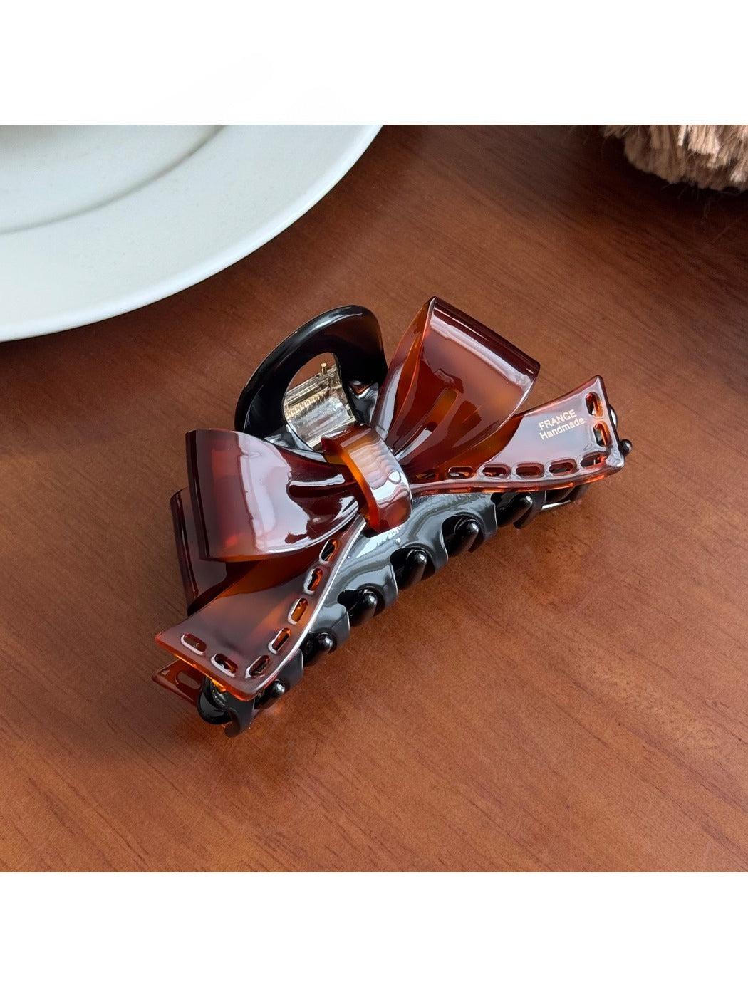 Beau - Elegant Bow Detail Acetate Claw Clip