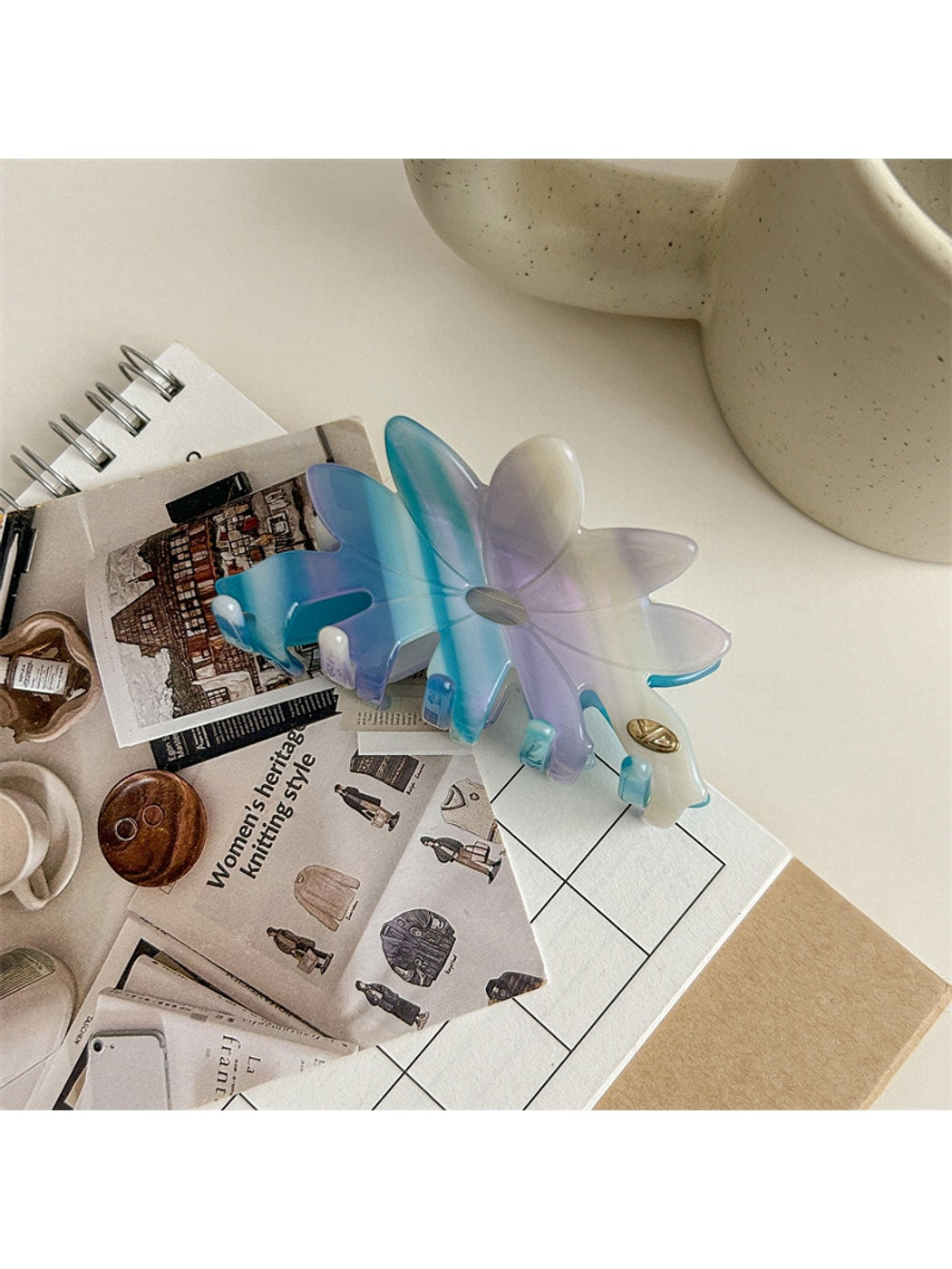 Beau - Glossy Flower Petal Hair Styling Claw Clip