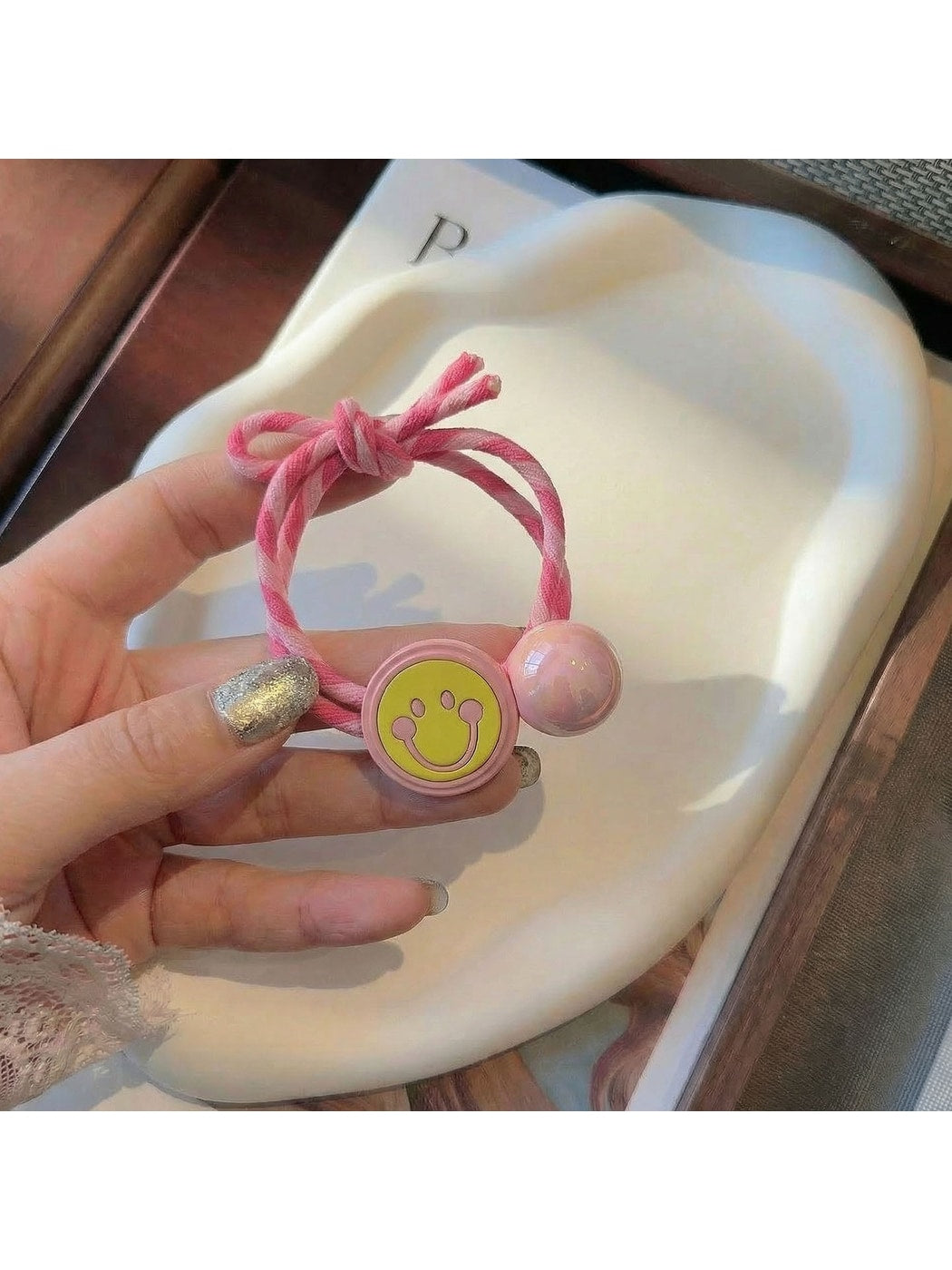 Gifty - Smiley Face Beaded Bow Elastic Hair Tie