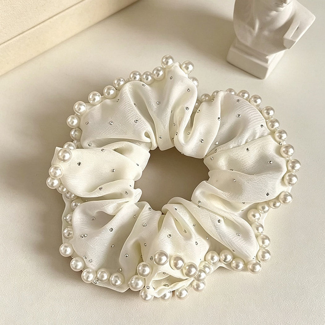 Gifty - Beaded Edge Polyester Scrunchie
