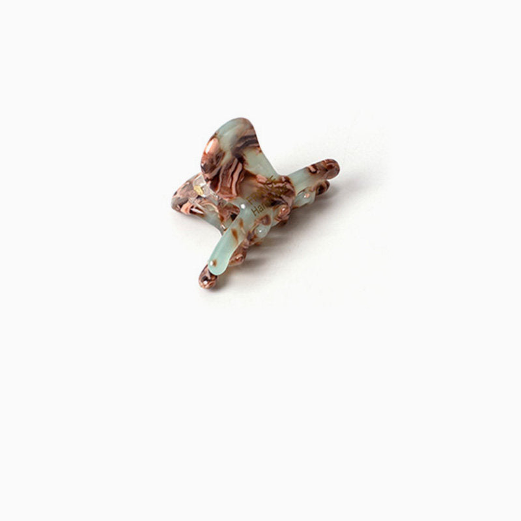 BrownWhite Beau - Marbled Mini Hair Claw on neutral background