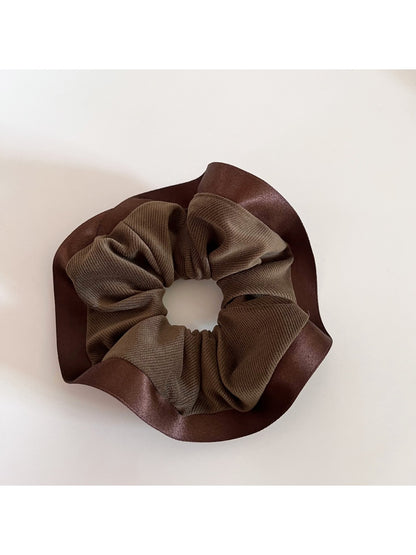 Gifty - Contrast Color Versatile Scrunchie