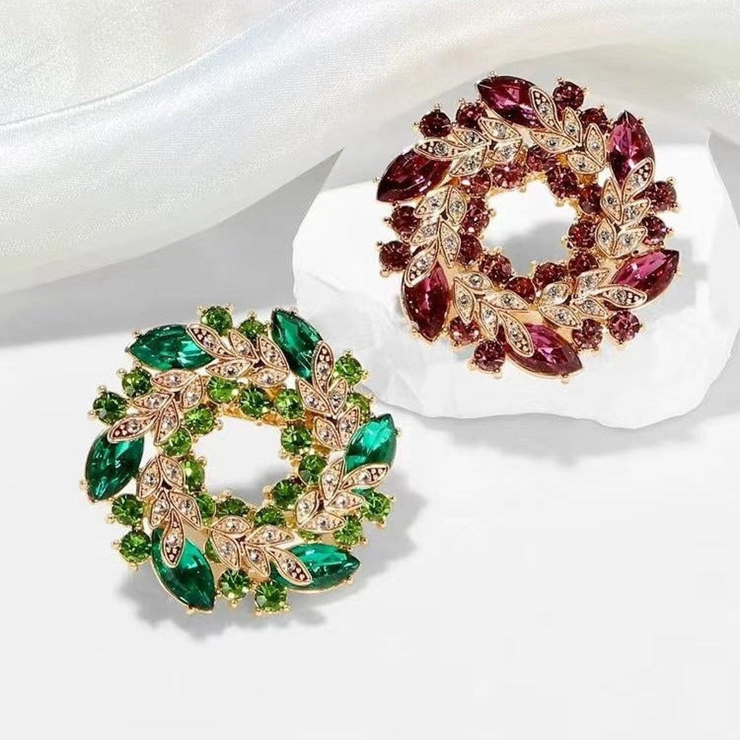 Brovia - Leaf Wreath Brooch