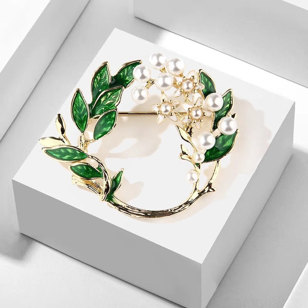 Brovia - Green Gardenia Wreath Brooch - view 2
