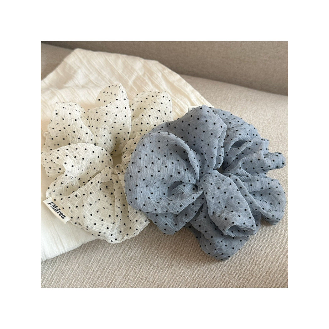 Gifty - Fresh Sweet Polka Dot Scrunchie, detail view