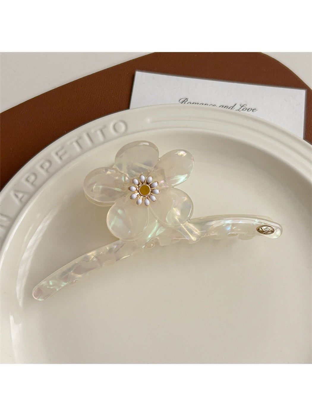 Beau - Flower Shaped Acetate Hair Claw Clip