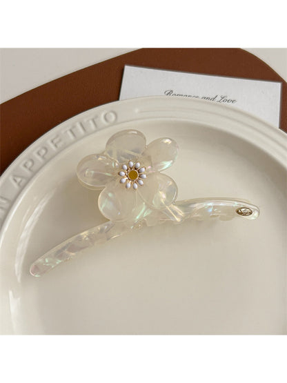 Beau - Flower Shaped Acetate Hair Claw Clip