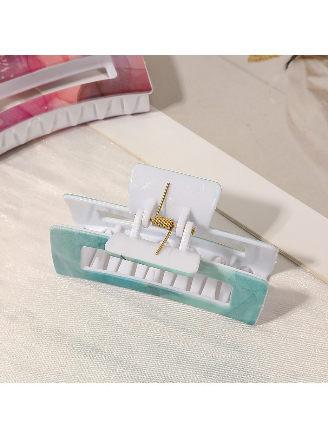 Beau - Lively Colorful Fashion Hair Clip