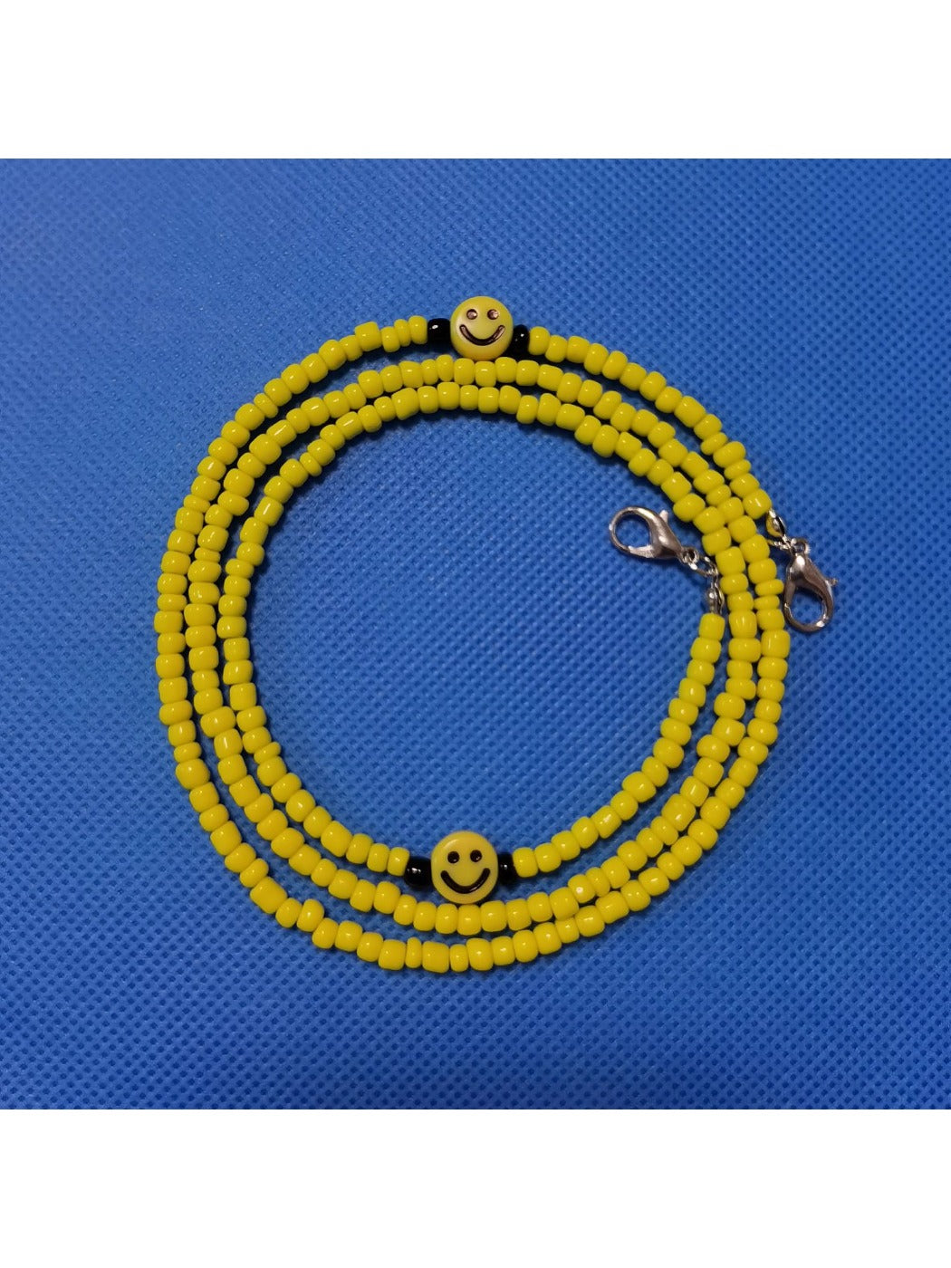 Velra - Vintage Seed Bead Smiley Face Eyeglass Strap