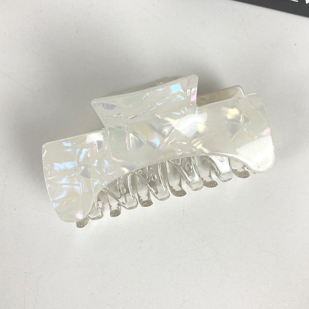 Single-variant view of hair clip