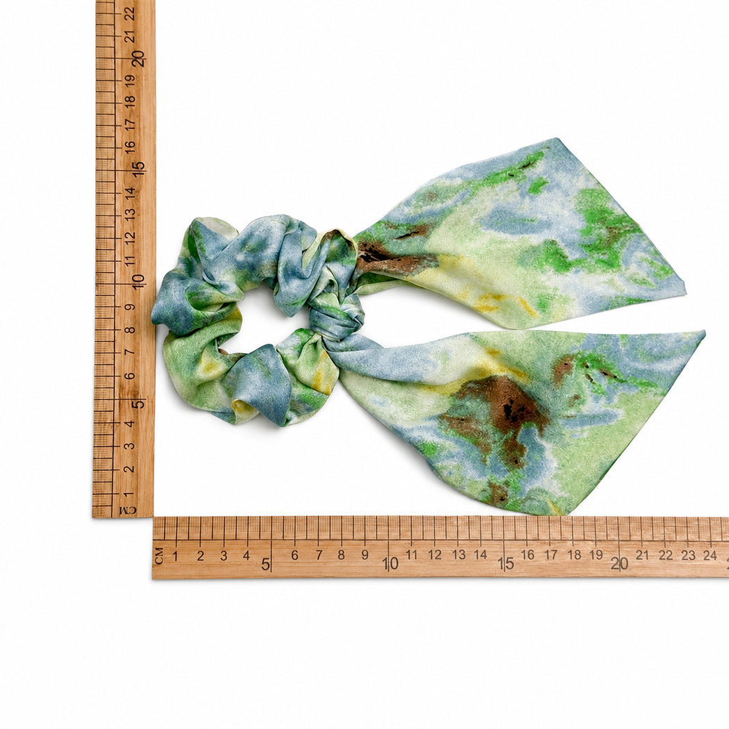 Gifty - Watercolor Ribbon Tail Scrunchie | retained source image | source 04